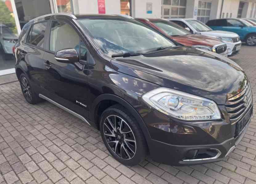 Suzuki (SX4) S-Cross 1.6i Limited 4x4 benzín 88kw - foto 15