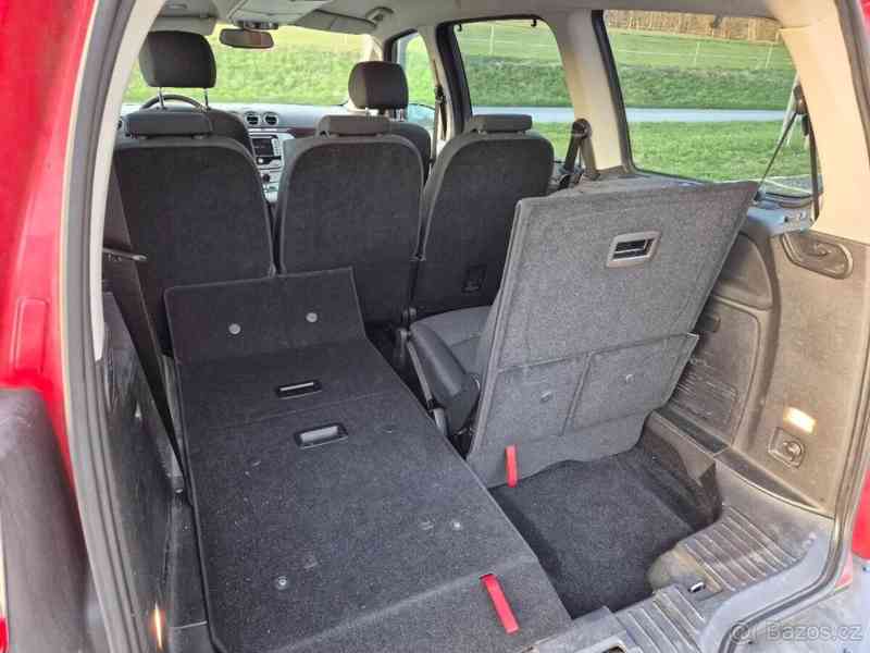 Ford Galaxy 2,2   TDCi Ghia (129 kW) - foto 10