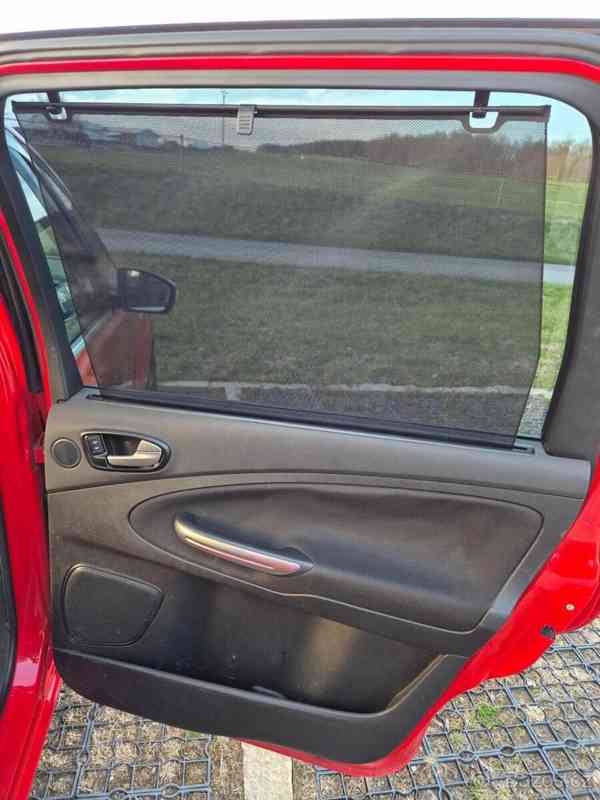 Ford Galaxy 2,2   TDCi Ghia (129 kW) - foto 12