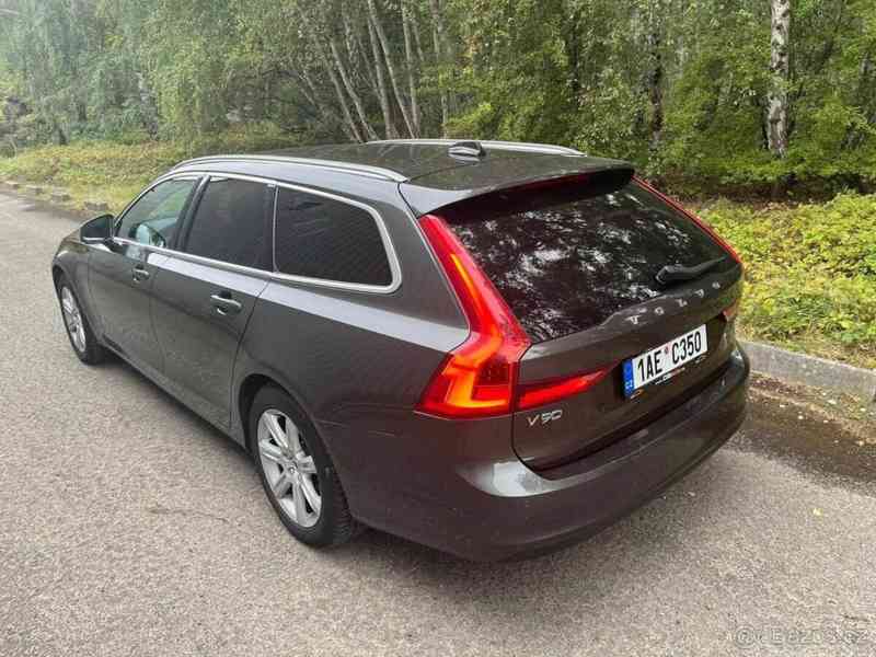 Volvo V90 2,0   D3 - foto 8