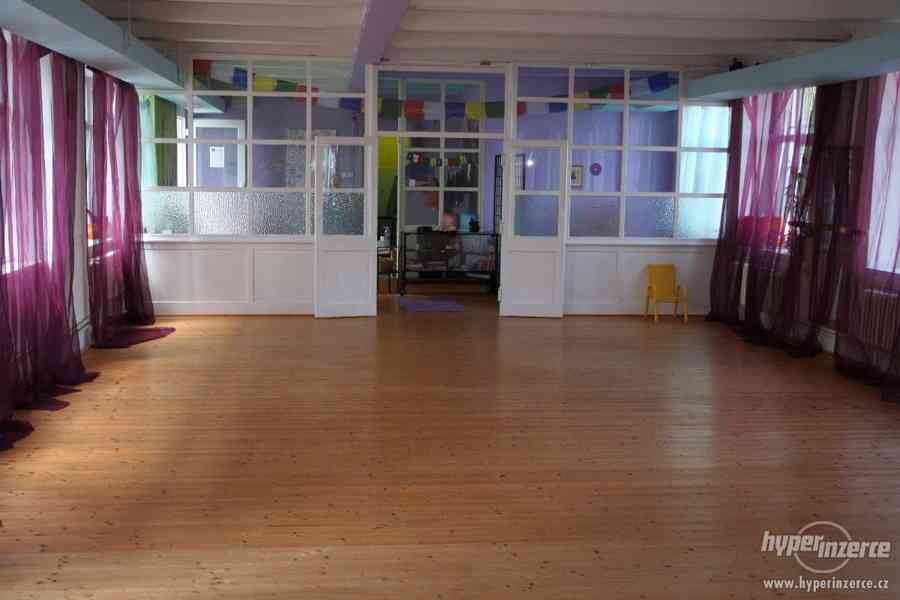 PRONÁJEM SÁLU - workshopy, joga, cvičení, tanec - foto 2