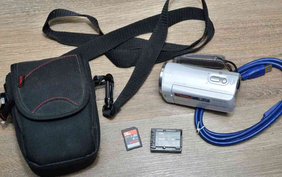 SONY HDR-CX250E *videokamera*Full HDV*30×op. Zoom* - foto 3