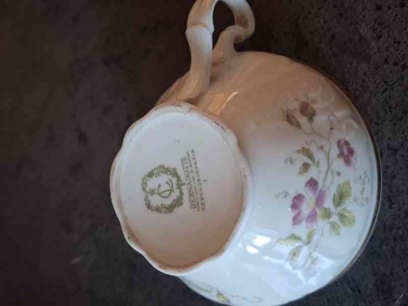 porcelánový hrneček - foto 2