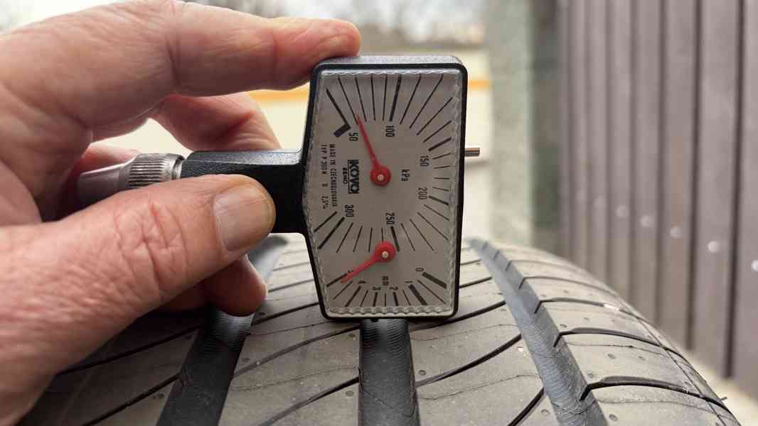  Pneumatiky  235/50 R19 - foto 4