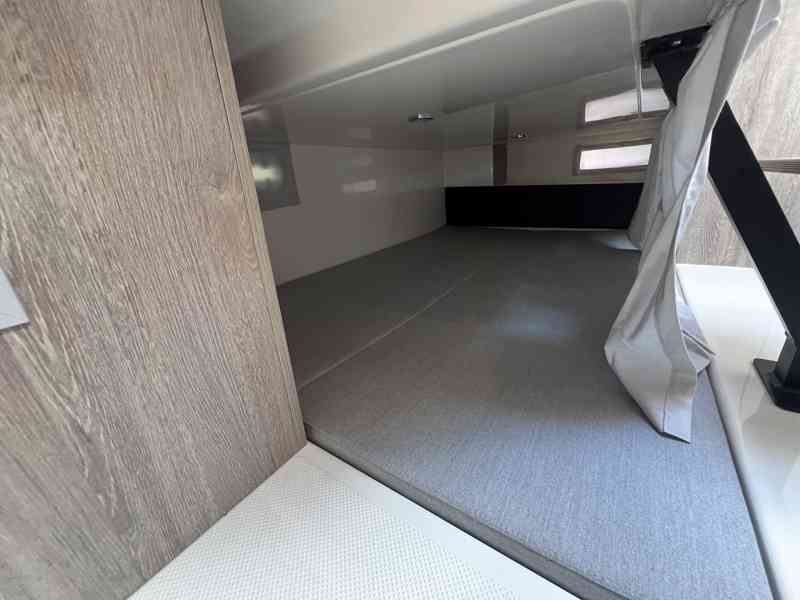 QUICKSILVER Activ 875 SUNDECK + MERCURY F 400 V10 EFI EXXLPT - foto 14