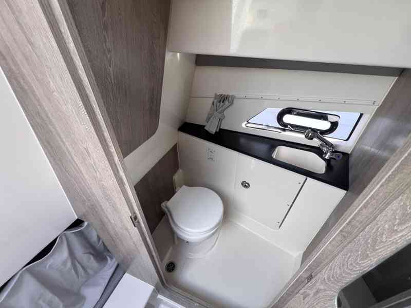 QUICKSILVER Activ 875 SUNDECK + MERCURY F 400 V10 EFI EXXLPT - foto 17