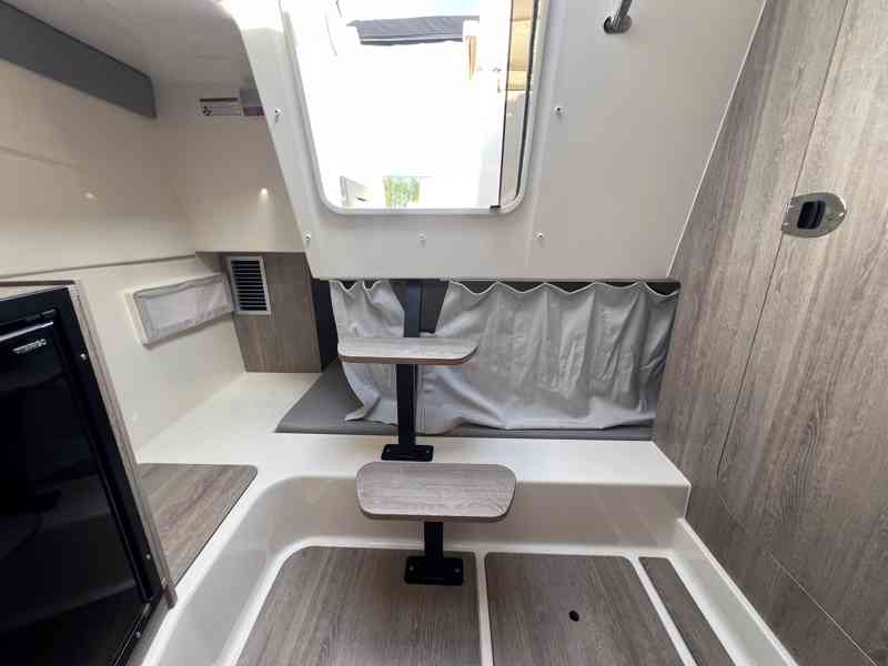 QUICKSILVER Activ 875 SUNDECK + MERCURY F 400 V10 EFI EXXLPT - foto 13