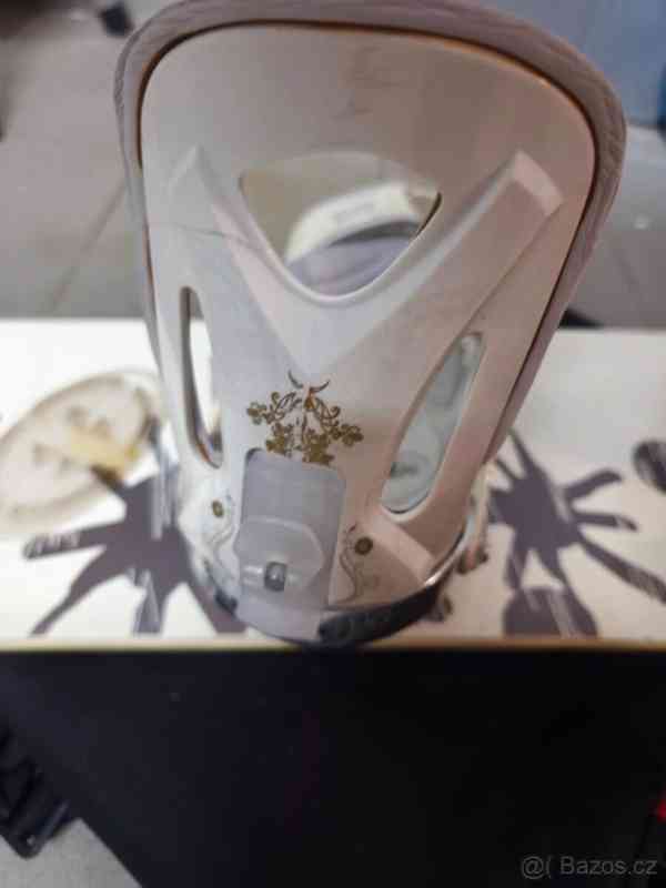 Snowboard a boty - foto 6