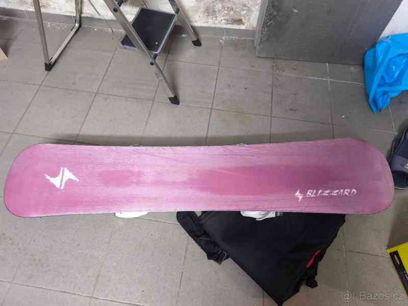 Snowboard a boty - foto 8