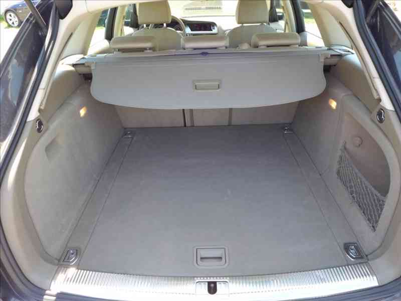 Audi A4 2,0 TDI 4x4, NAVI, 1.MAJITEL - foto 8
