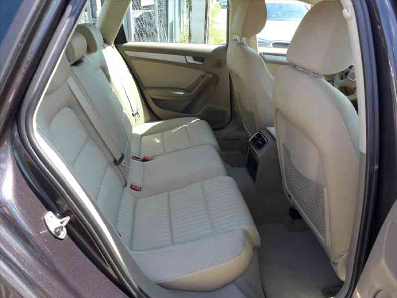 Audi A4 2,0 TDI 4x4, NAVI, 1.MAJITEL - foto 9
