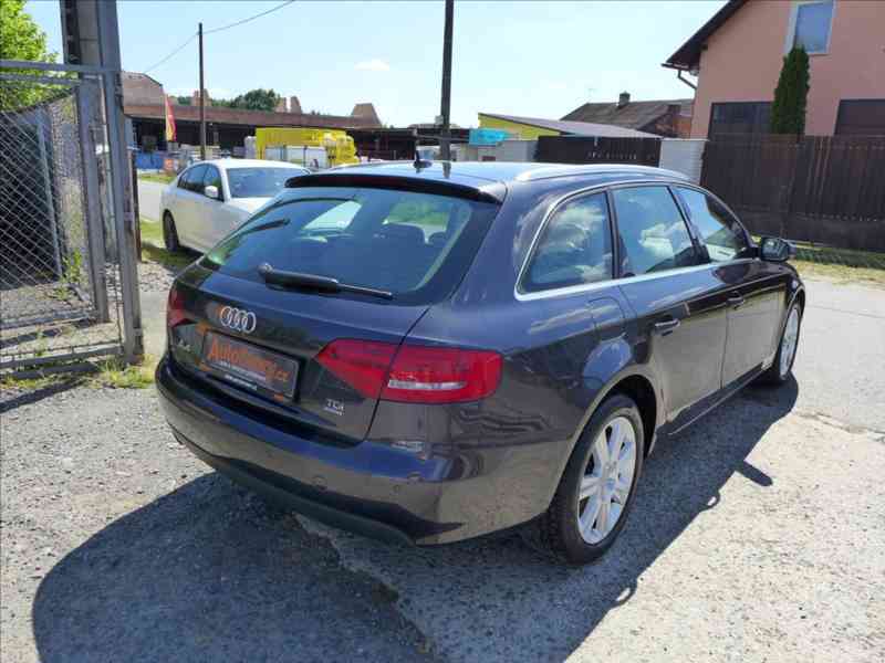 Audi A4 2,0 TDI 4x4, NAVI, 1.MAJITEL - foto 3