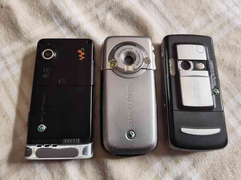 Mobilní tlačítkové telefony Sony Ericsson č.2 - foto 6