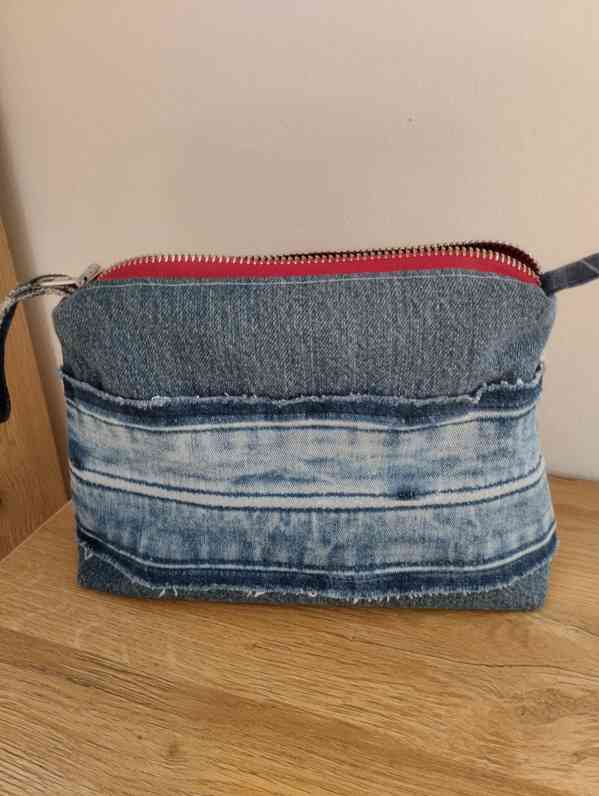 Džínová kosmetická taštička - foto 2