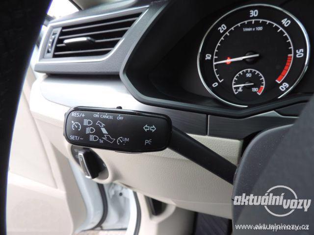Škoda Superb 2.0, nafta, vyrobeno 2015, navigace, kůže - foto 22