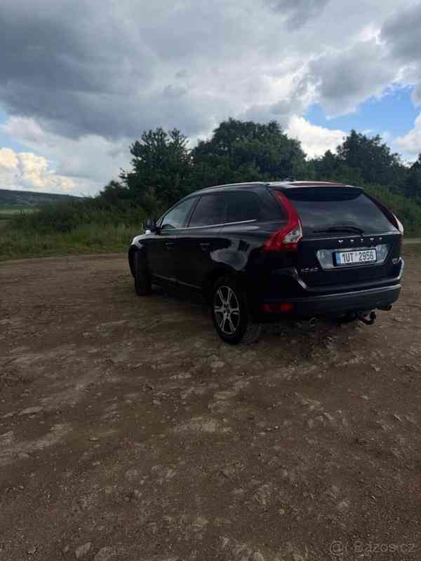 Volvo XC60 2,0 - foto 4
