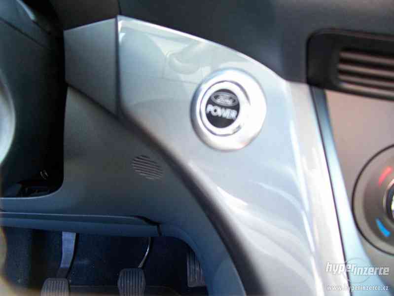 Ford C-Max 2,0TDCi,Titanium r.2013 najeto 98t PRODÁM. - foto 10