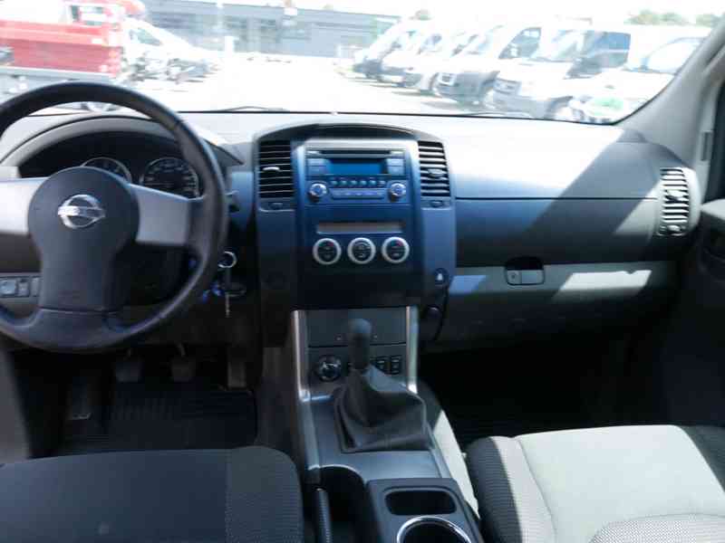 Nissan Pathfinder 2.5 dCi XE 4X4 140kw - foto 9