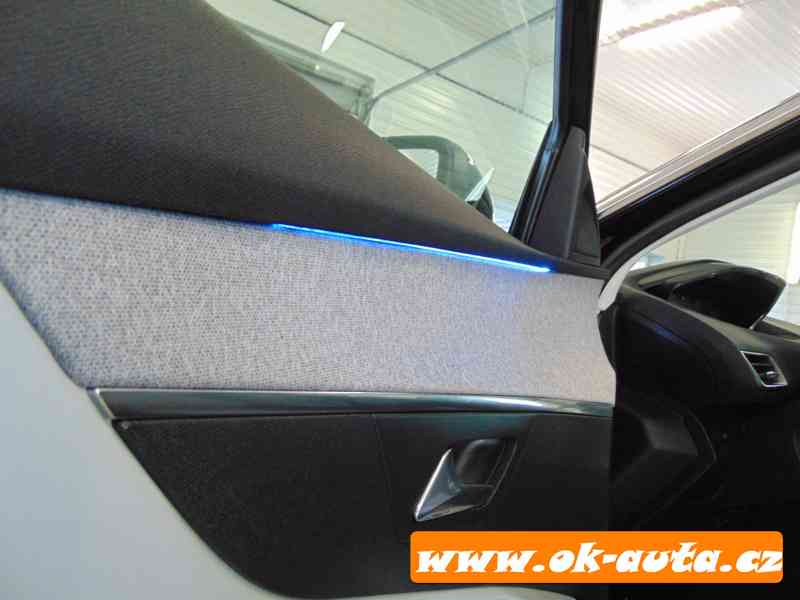 Peugeot 3008 1.6 BLUEHDI ALLURE LCD COCKPIT-DPH  - foto 11