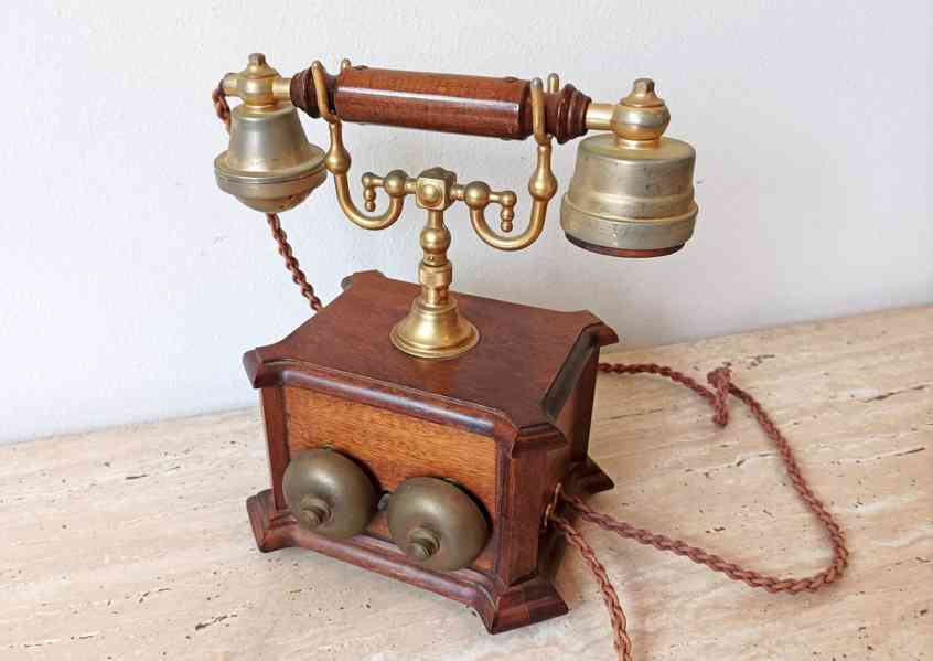 Starožitný elegantní stolní telefon v krásném stavu   - foto 9