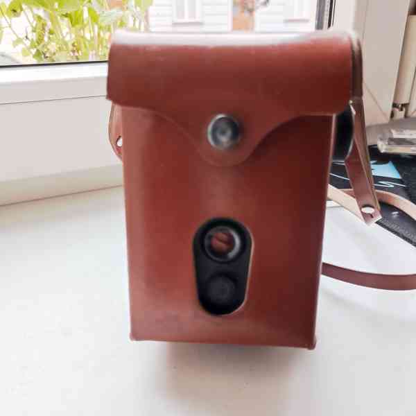 Starý ruský fotoaparát Lubuitel 2 - foto 3