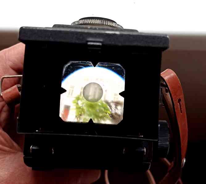 Starý ruský fotoaparát Lubuitel 2 - foto 4