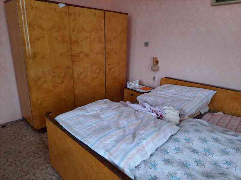 Ložnice z kořenového dřeva  - foto 2