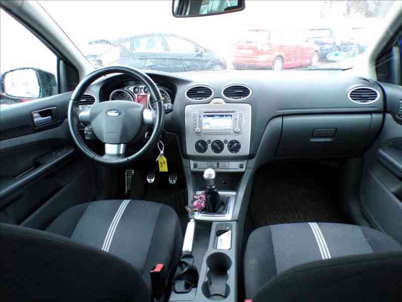 Ford Focus 1,6 16V NAVIGACE - foto 5