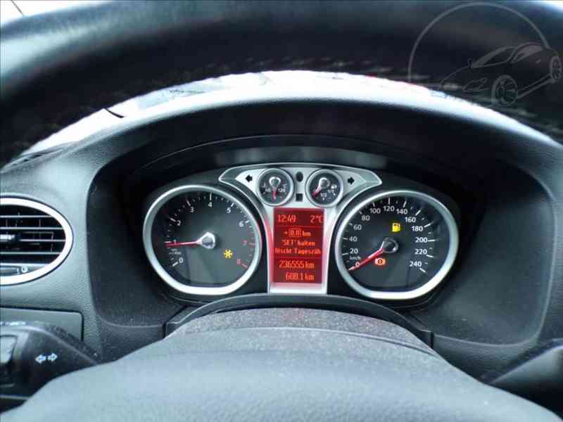 Ford Focus 1,6 16V NAVIGACE - foto 6