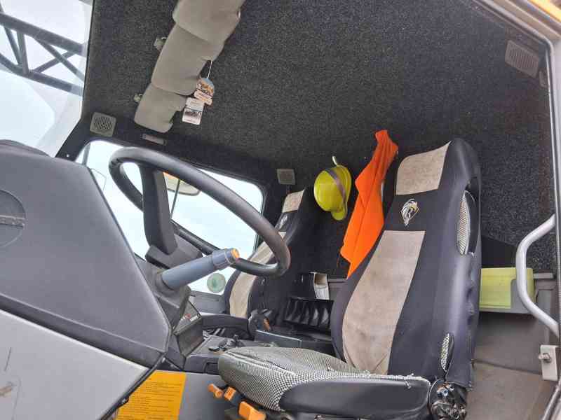 AUTOJEŘÁB LIEBHERR 1030/2–35 t | 44 m | PRACOVNÍ STROJ SS |  - foto 10