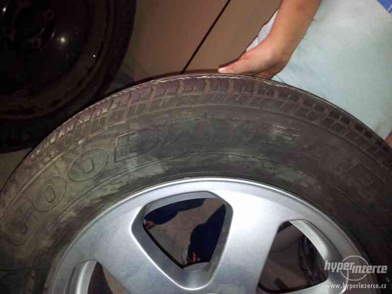 Letní pneu 195/65 R15 - foto 3