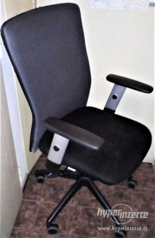 Kancelářské potřeby Hlavně ŠANONY, židle, stoly ap. - foto 34