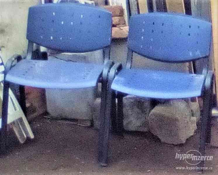 Kancelářské potřeby Hlavně ŠANONY, židle, stoly ap. - foto 42