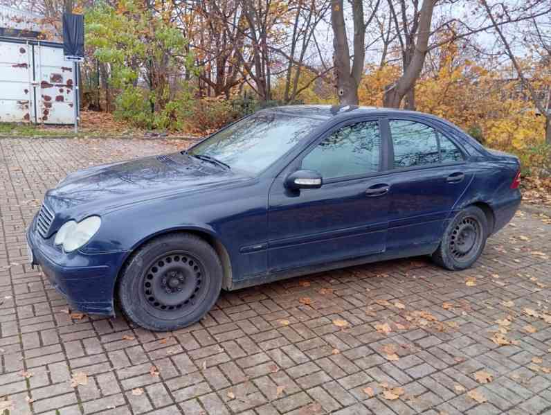 Mercedes-Benz C270 - foto 3