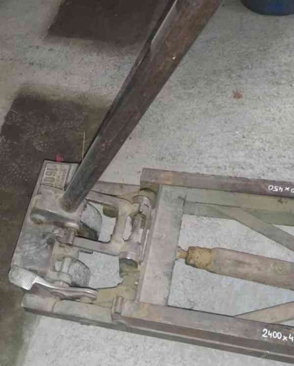 Paletový zdvižný vozík 1600 kg (13719.) - foto 11