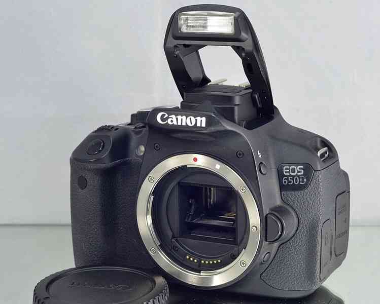Canon EOS 650D *DIGIC5 18 MPix*Full HDV*22500 Exp. - foto 4