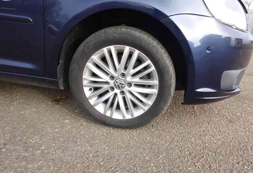 VW TOURAN 2.0 TDI r.v.2014 (103 kw) AUTOMAT - foto 21