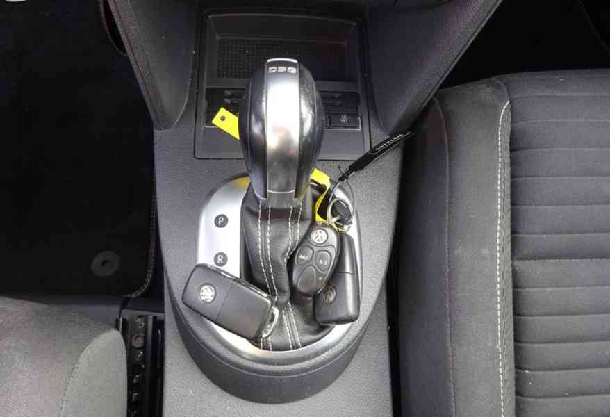 VW TOURAN 2.0 TDI r.v.2014 (103 kw) AUTOMAT - foto 14