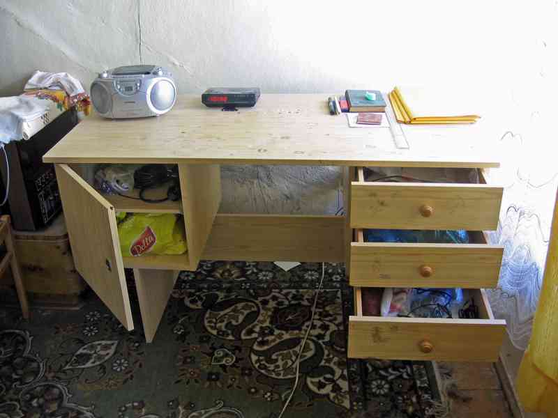 Kancelářský psací stůl - foto 3