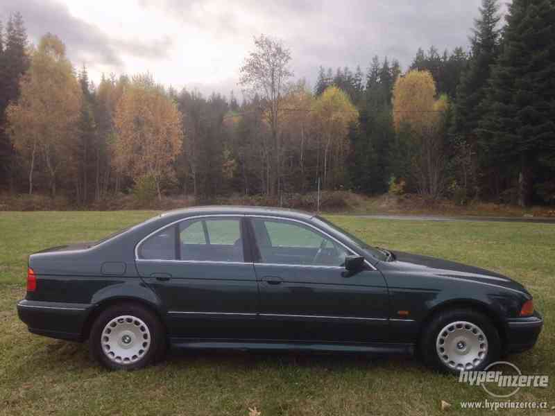 BMW 523i E39 - velmi pěkné, nutné vidět, zimní pneu - foto 4