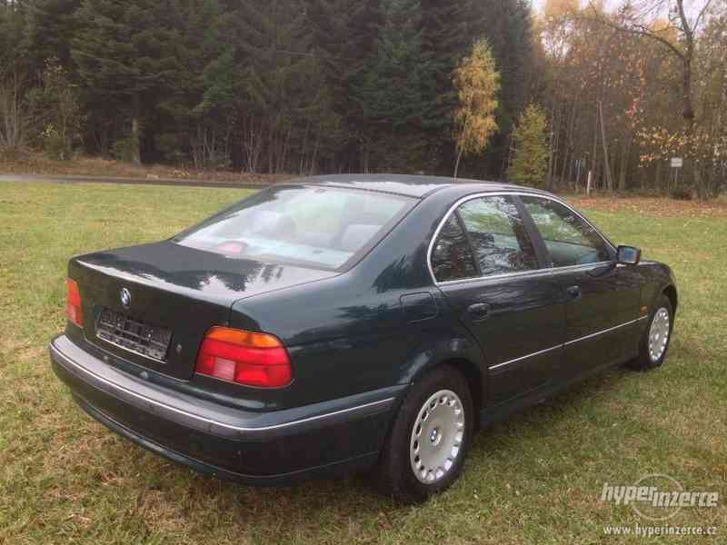 BMW 523i E39 - velmi pěkné, nutné vidět, zimní pneu - foto 6