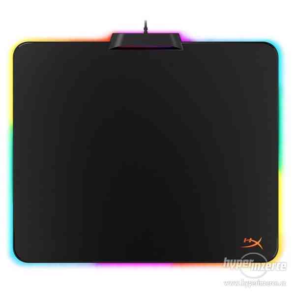 HyperX FURY Ultra RGB Gaming podložka pod myš 36 x 30 cm - foto 3