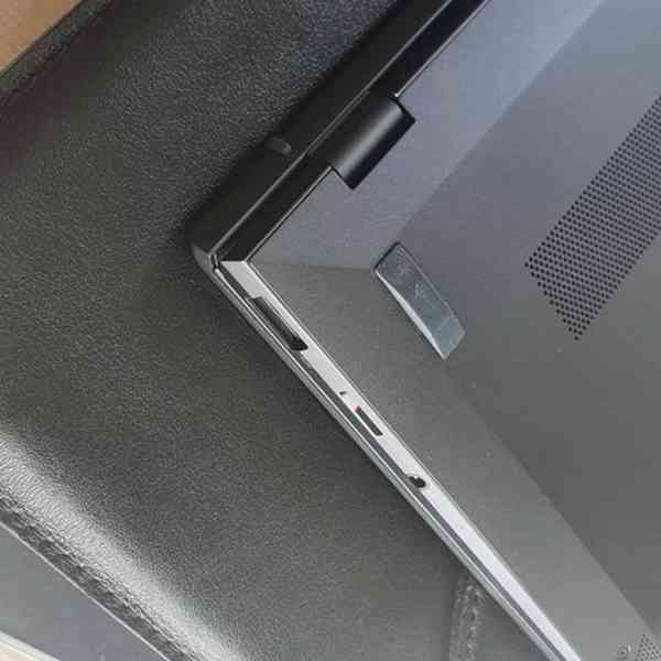 Asus ZenBook 14" Pine Grey - celokovový (8 jádro) - foto 4