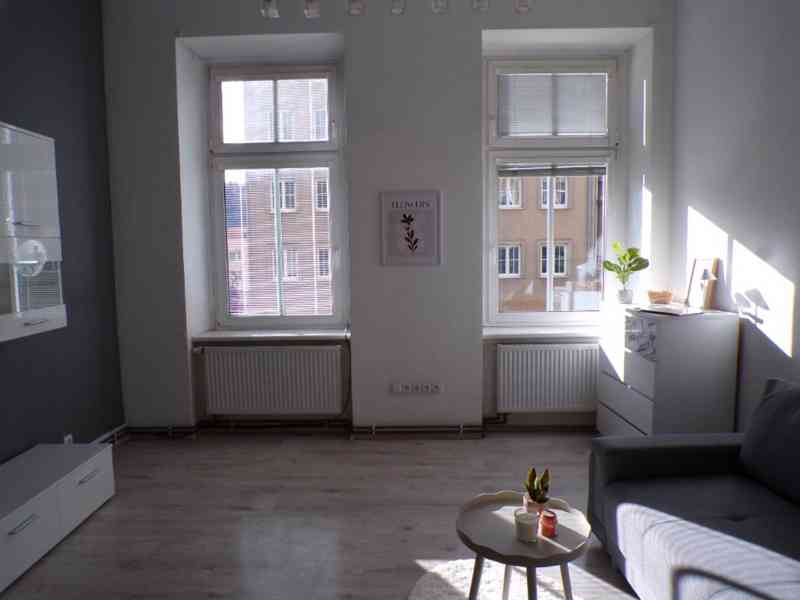 Prodej 1+1, Karlovy Vary, blízko centra - INVESTICE - foto 4