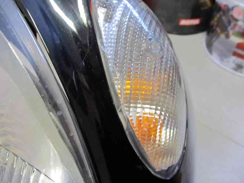 Přední kapota Yamaha T-MAX (2004) - foto 6