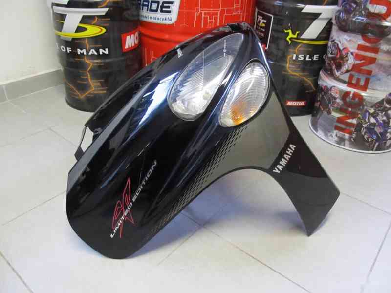 Přední kapota Yamaha T-MAX (2004) - foto 4