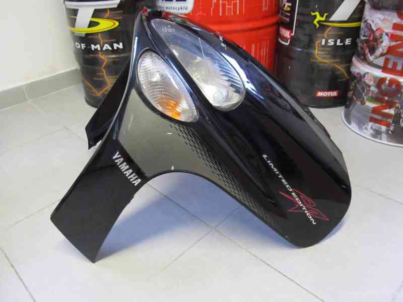 Přední kapota Yamaha T-MAX (2004) - foto 3