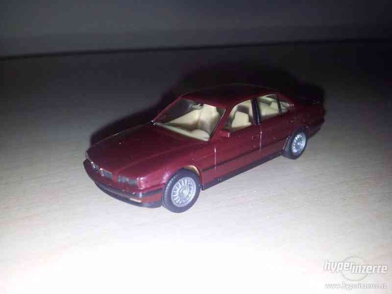 Model BMW 740i - foto 1