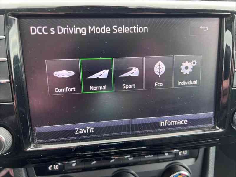 Škoda Superb 1,4   TSi 110kW - foto 14