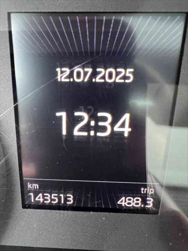 Škoda Superb 1,4   TSi 110kW - foto 15